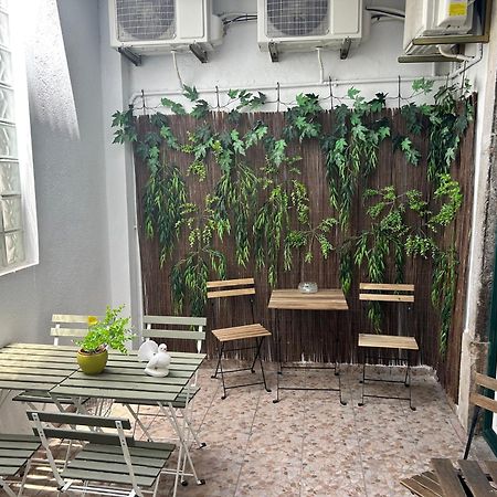 Farol Bed And Breakfast Almada Exterior photo