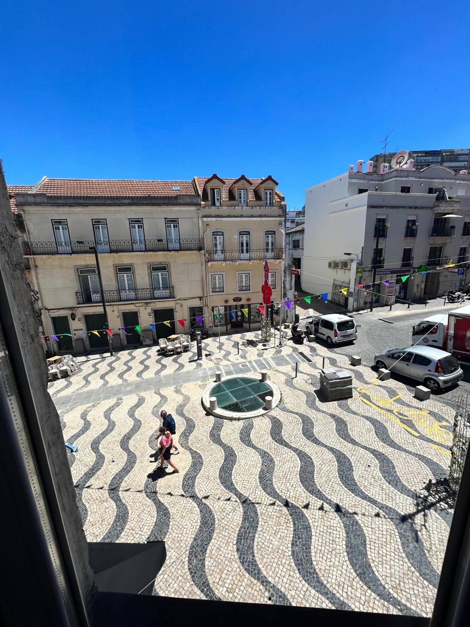 Farol Bed And Breakfast Almada Exterior photo